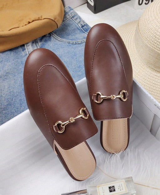 Subtly Elegant Slippers with a Refined Vintage Look