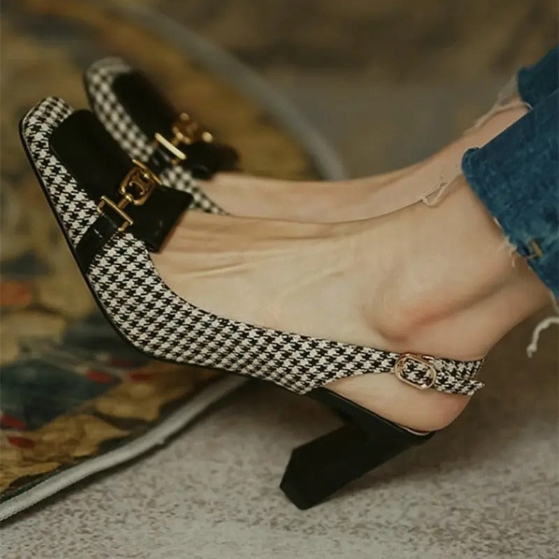 Biatris Sandals