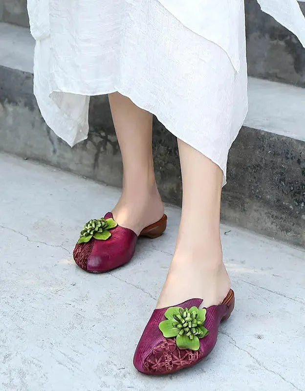 Finely Styled Slippers with a Classic Vintage Look