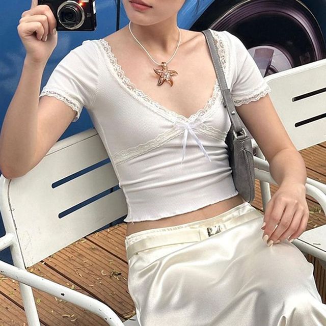 Bandage Bow Cropped Top White Sweet Knitted Lace Splicing T Shirts Summer V-neck Tees Y2k Aesthetic Tops