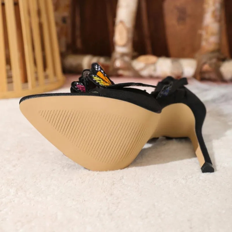 Subtly Elegant Shoes with a Refined Vintage Look