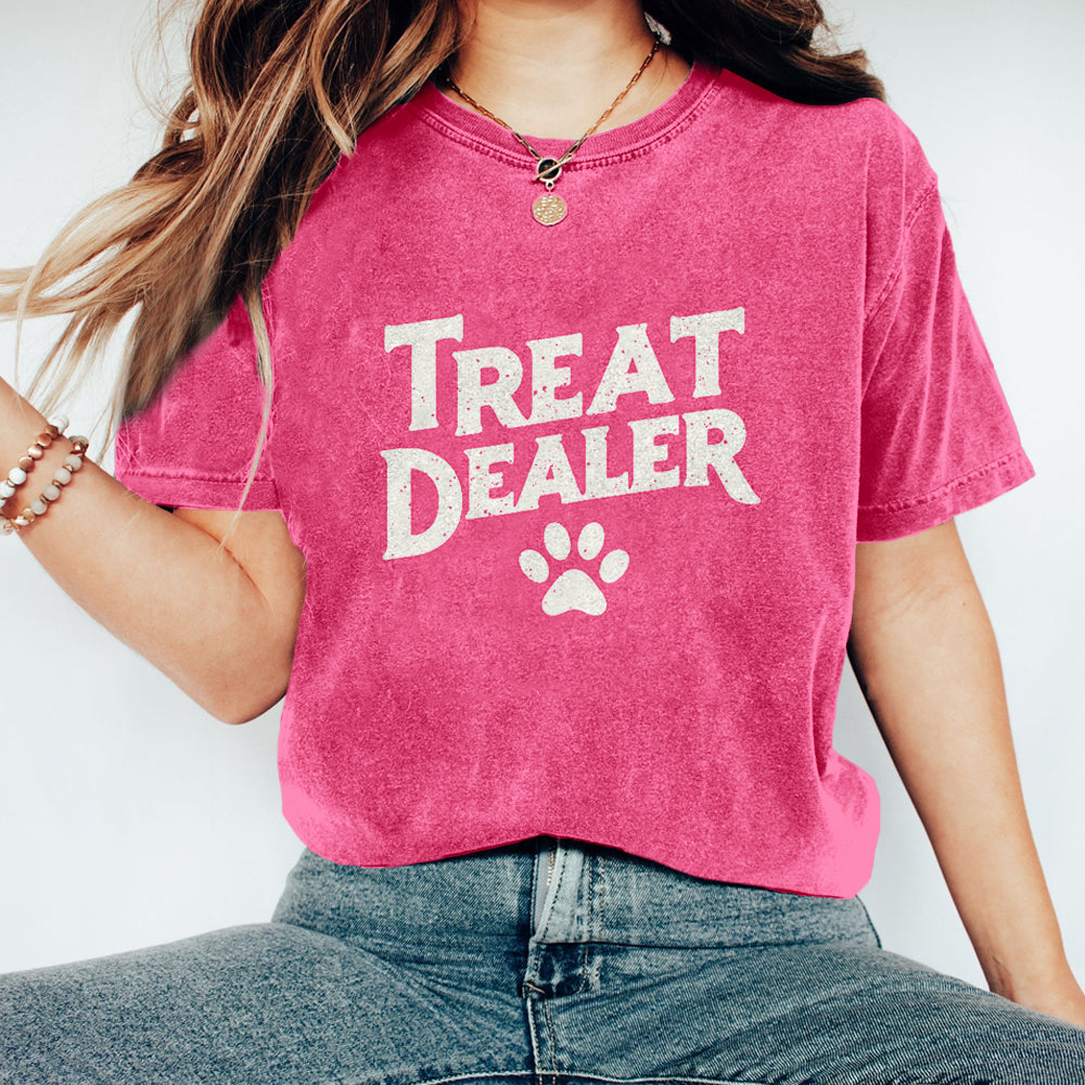 Comstylish Vintage Treat Dealer Dog Lover Washed Cozy T Shirt