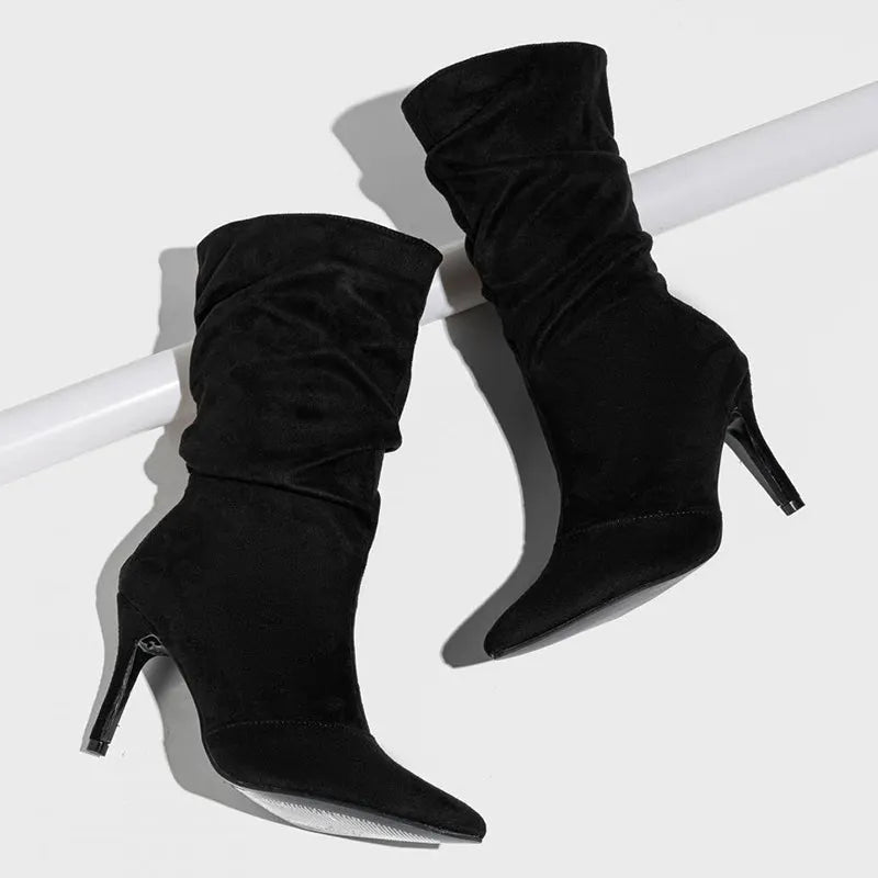Subtly Elegant Shoes with a Refined Vintage Look