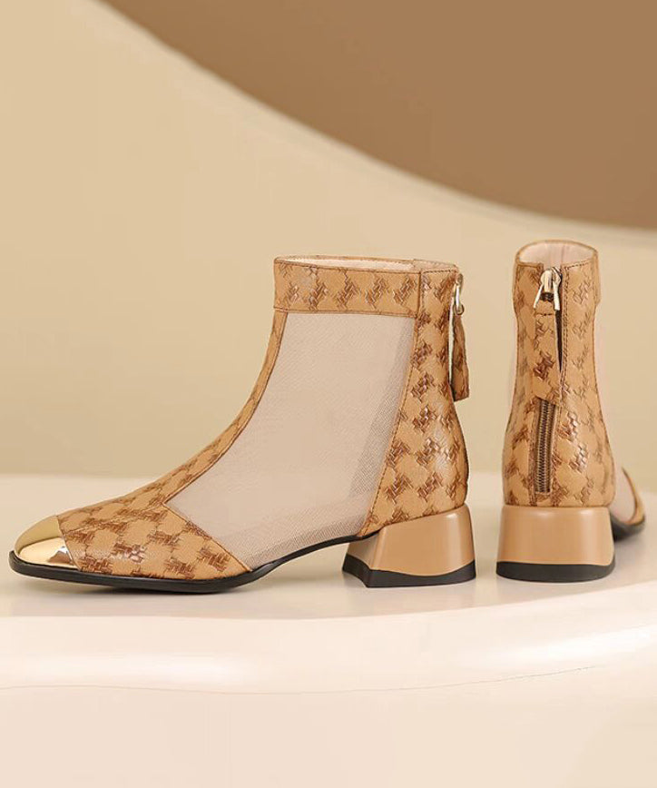 Subtly Elegant Boots with a Refined Vintage Look