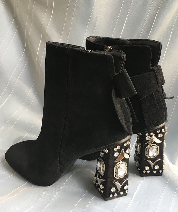 Casually Elegant Heels with a Refined Edge