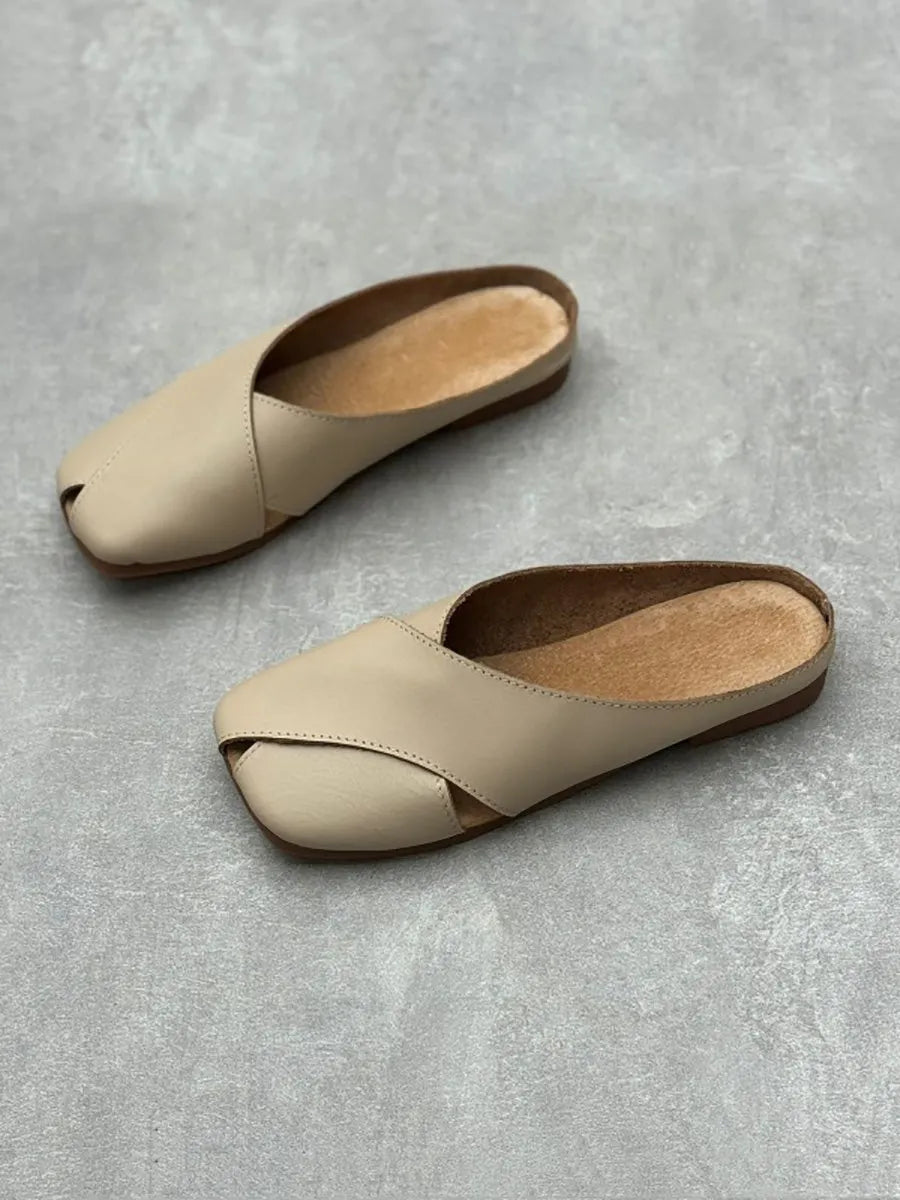 Finely Styled Slippers with a Classic Vintage Look