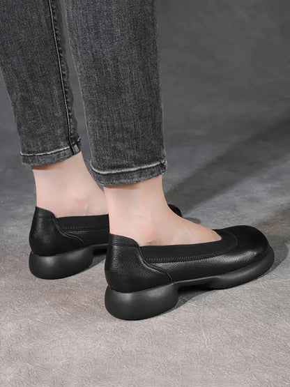 Effortlessly Elegant Shoes with a Timeless Design