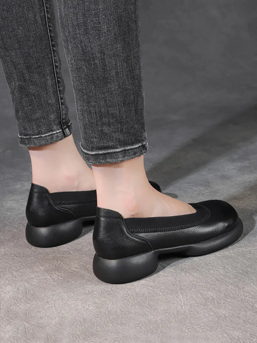 Effortlessly Elegant Shoes with a Timeless Design