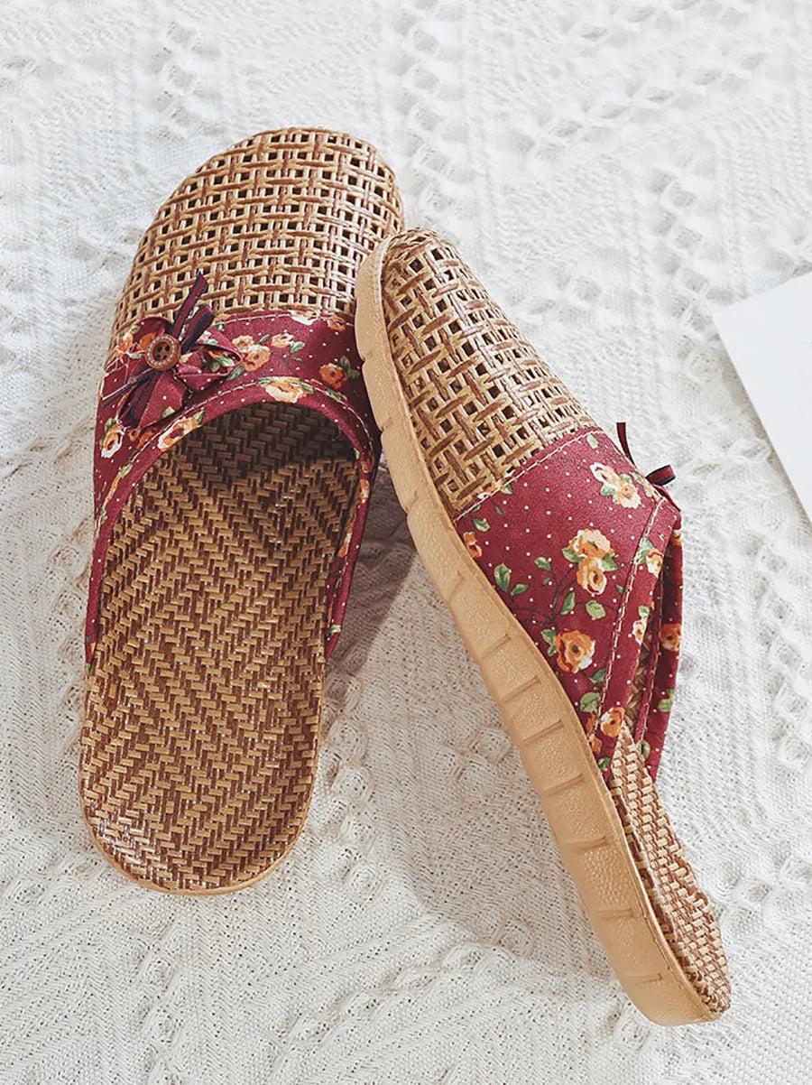 Effortlessly Elegant Slippers with a Timeless Design