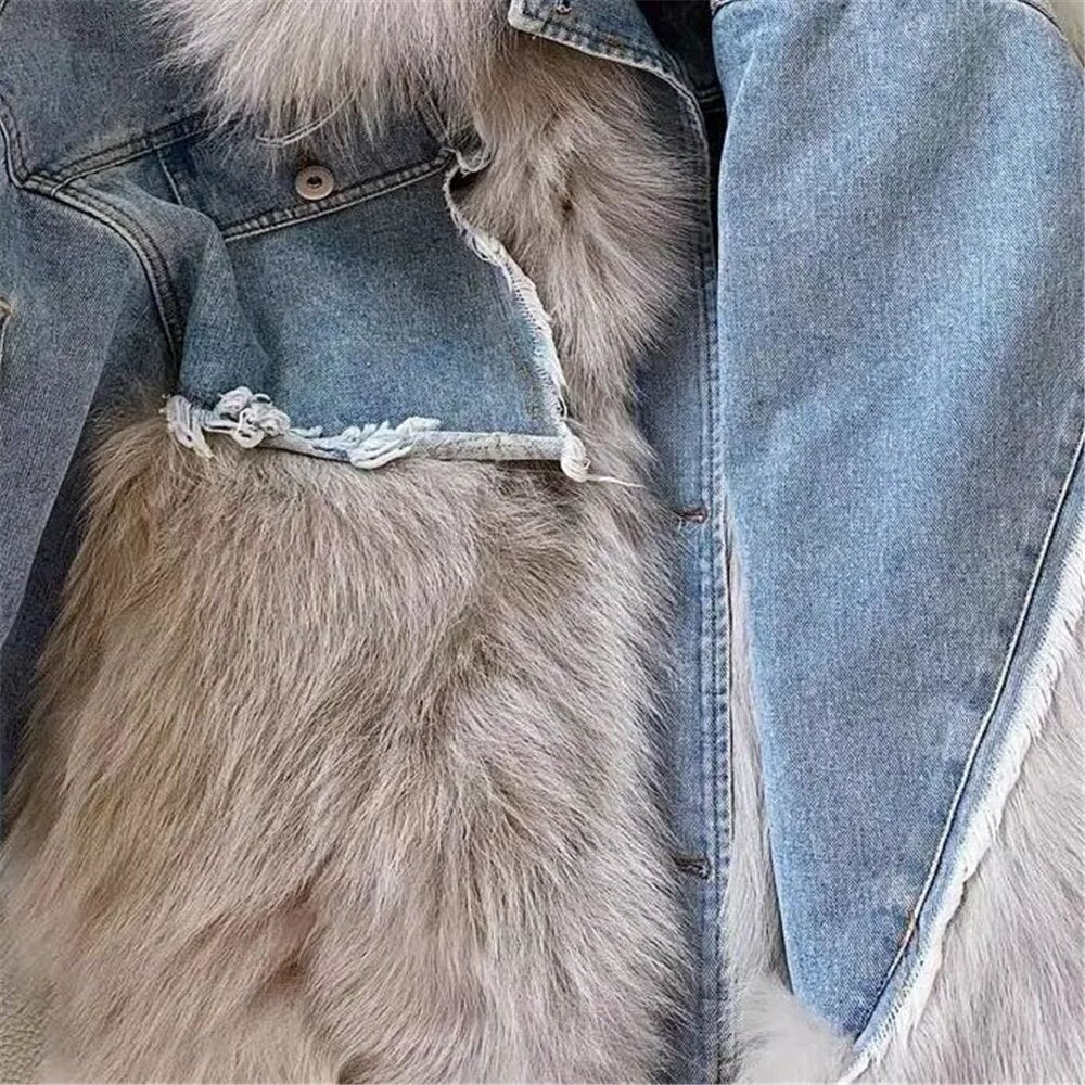 JO | Modern and comfortable winter coat