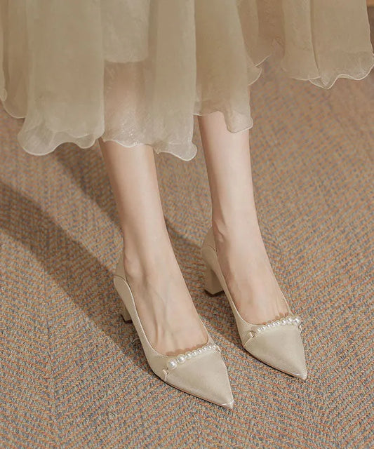 Classic Vintage Heels with a Flattering Fit