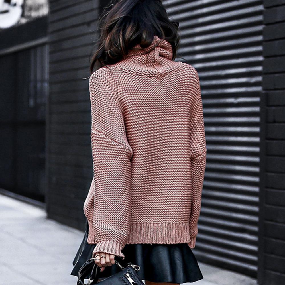 JO | Loose turtleneck sweater