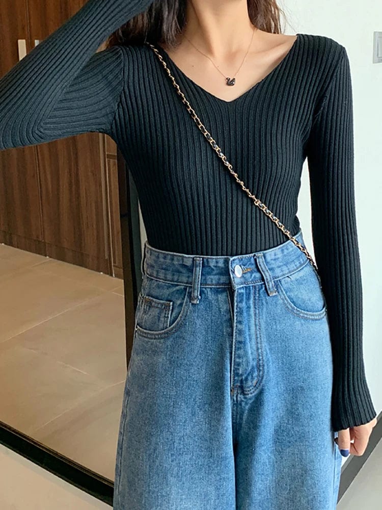 JO | Basic knitted V-neck sweater