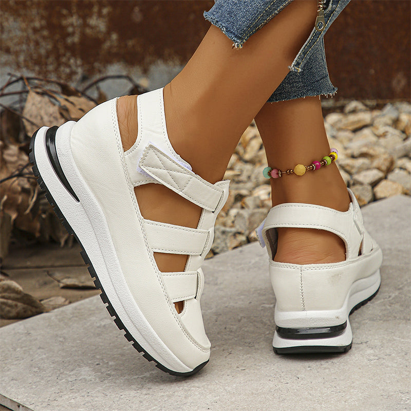 KS | Closed toe sandals