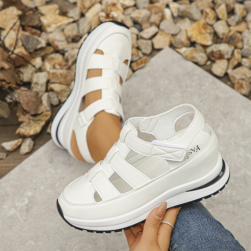 KS | Closed toe sandals
