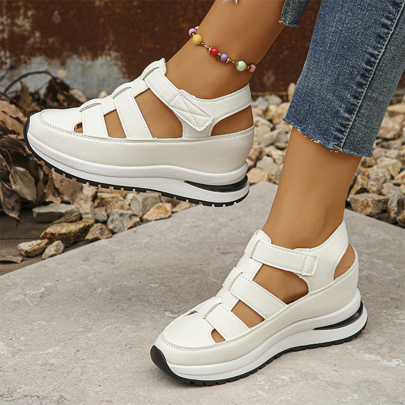 KS | Closed toe sandals